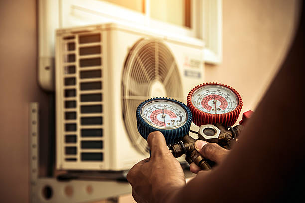 Professional Hvac technician working in Monroe, WA